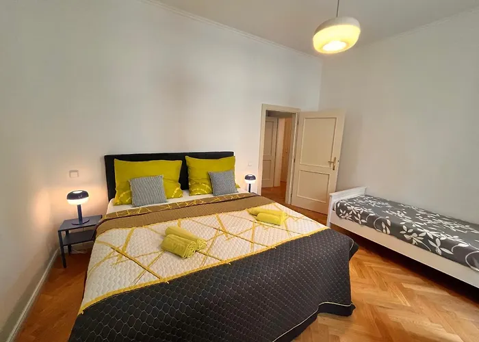Cute Apartment Zborovska